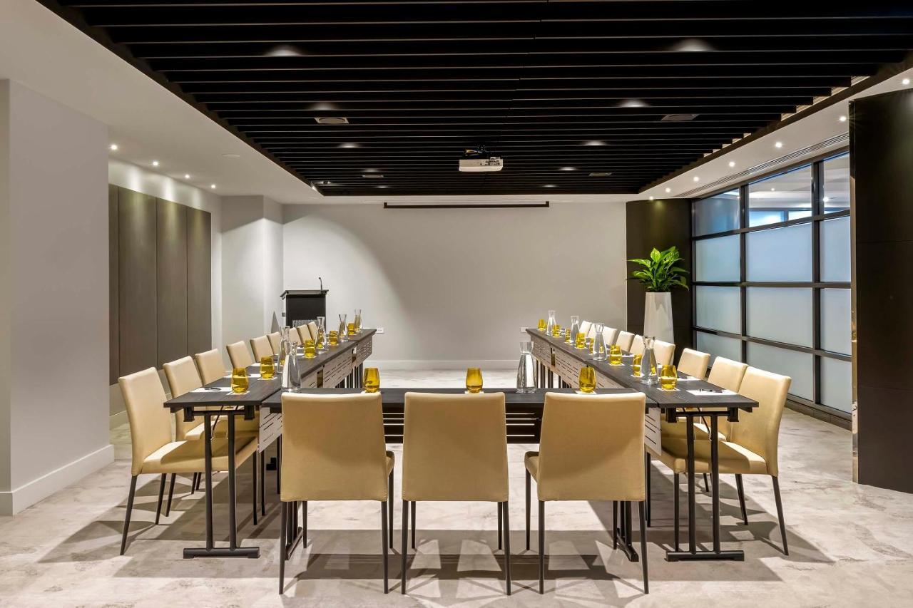 Peppers Waymouth Hotel Adelaide Exterior photo Meeting room